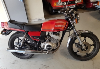 Suzuki GT250 X7